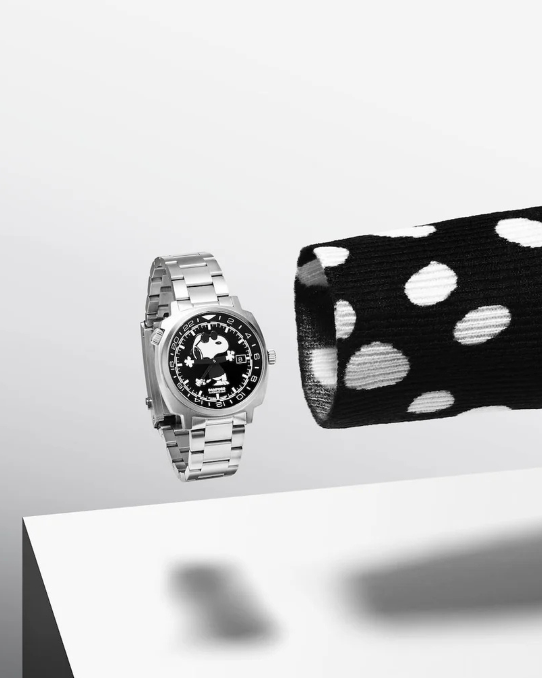 GMT STEEL SNOOPY LIMITED EDITION - 75TH ANNYVERSARY