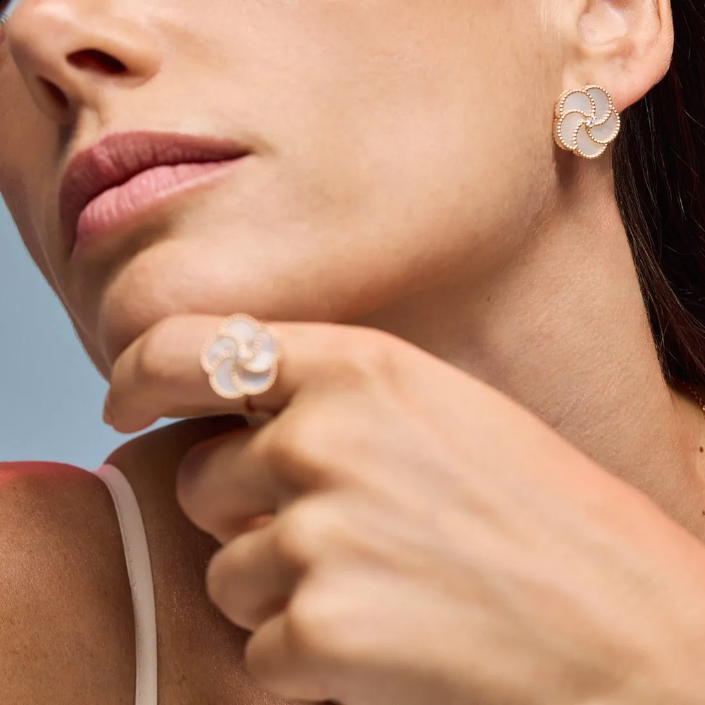 PENDIENTES BLOOMY CON NACAR Y DIAMANTES